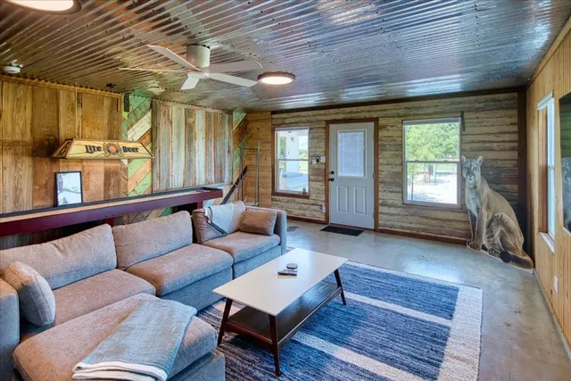 $1,665,000 | 19811 West Ranch Road 152, Llano, TX 78643