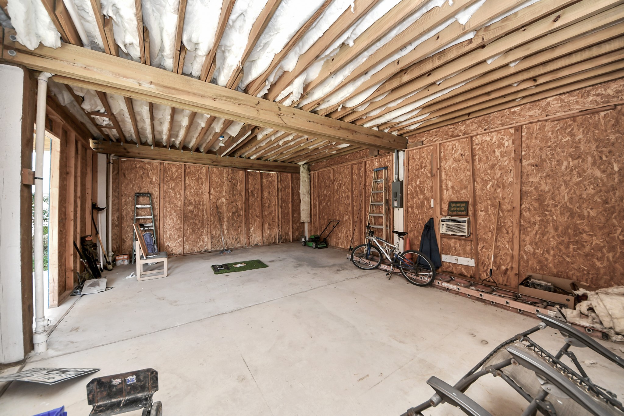 3011 Layne Street La Porte, TX 77571 - Photo 41 of 41 a view of a room with gym equipment