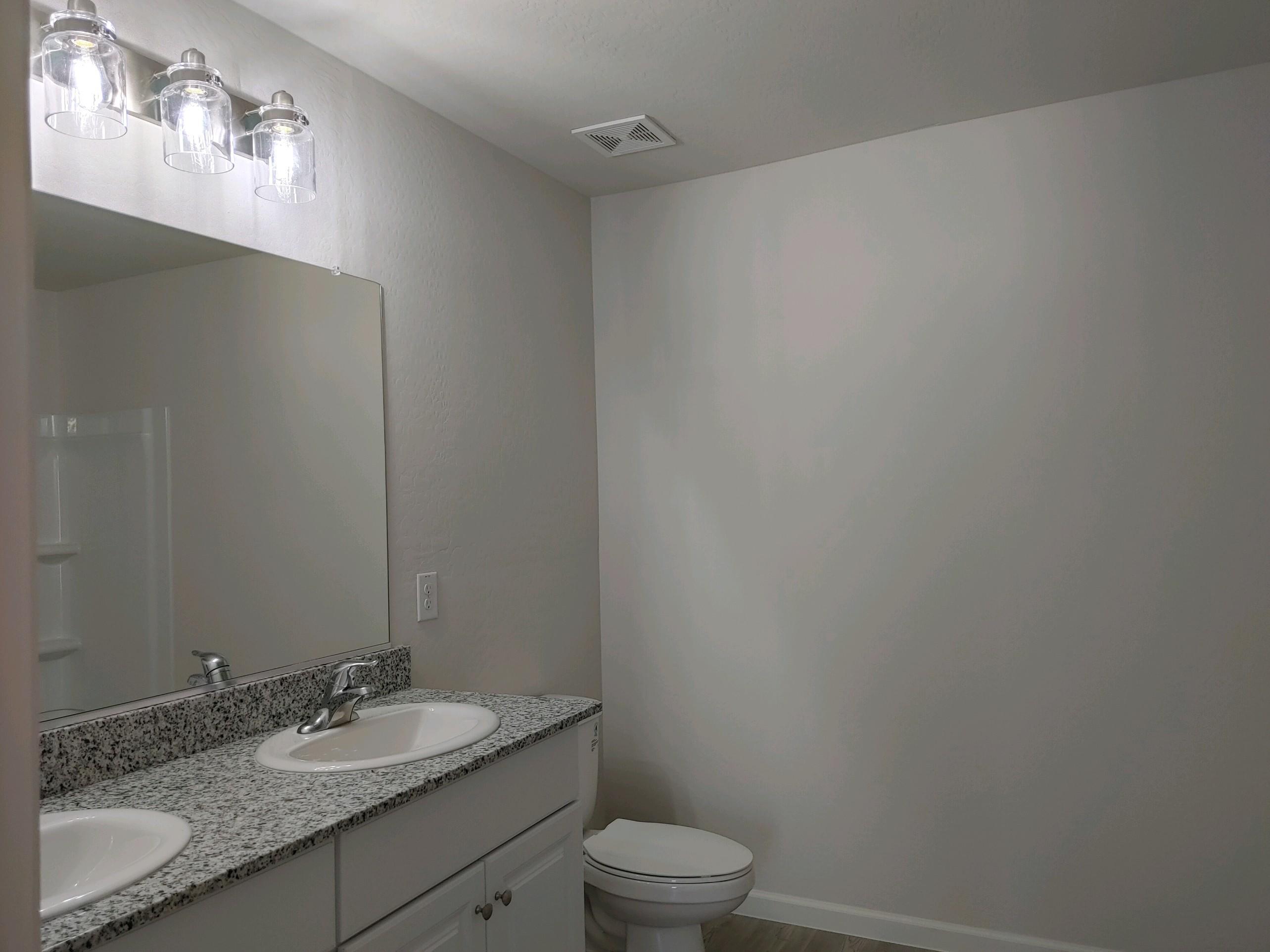 45196 West Sandhill Road Maricopa, AZ 85139 - Photo 12 of 20 Master bathroom