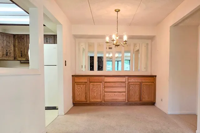 $179,900 | 650 Whitney Court, Unit 108, Gurnee, IL 60031