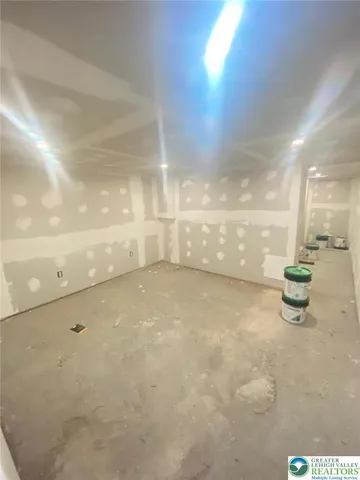 $129,900 | 215 East Cherry Street, Shenandoah, PA 17976