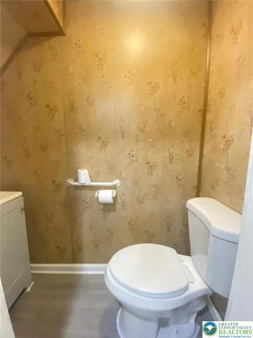 $129,900 | 215 East Cherry Street, Shenandoah, PA 17976