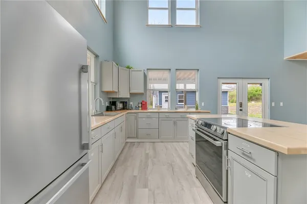 $399,900 | 7160 Eelpot Road, Naples, NY 14512