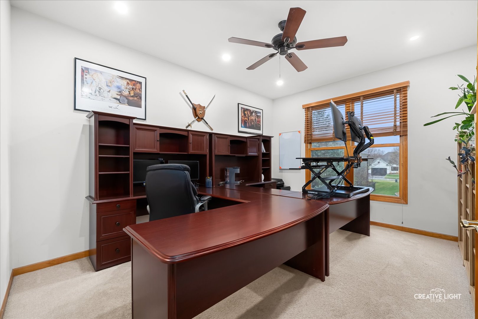 201 Violet Lane Batavia, IL 60510 - Photo 12 of 47 a room with furniture and window