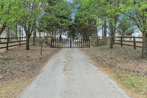$1,250,000 | 228 Indian Creek Road, Locust Grove, GA 30248