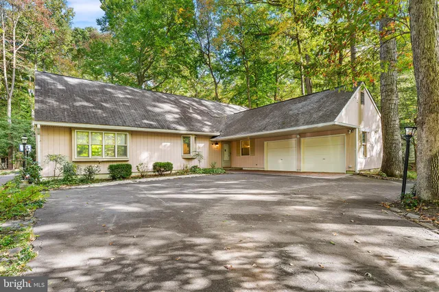 $759,900 | 7 Dale Drive, Voorhees, NJ 08043