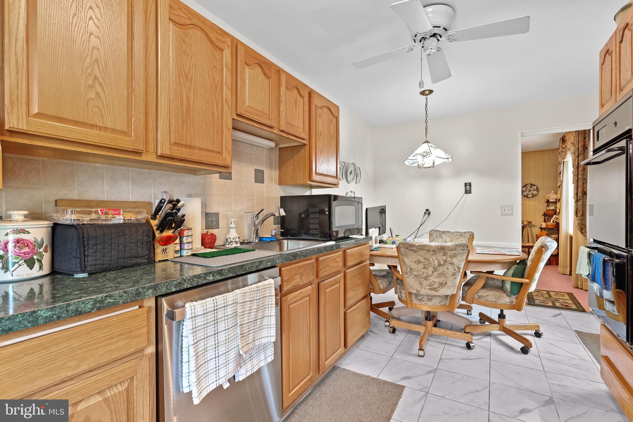 117 Cherry Valley Road Reisterstown, MD 21136 - Photo 15 of 41 Kitchen