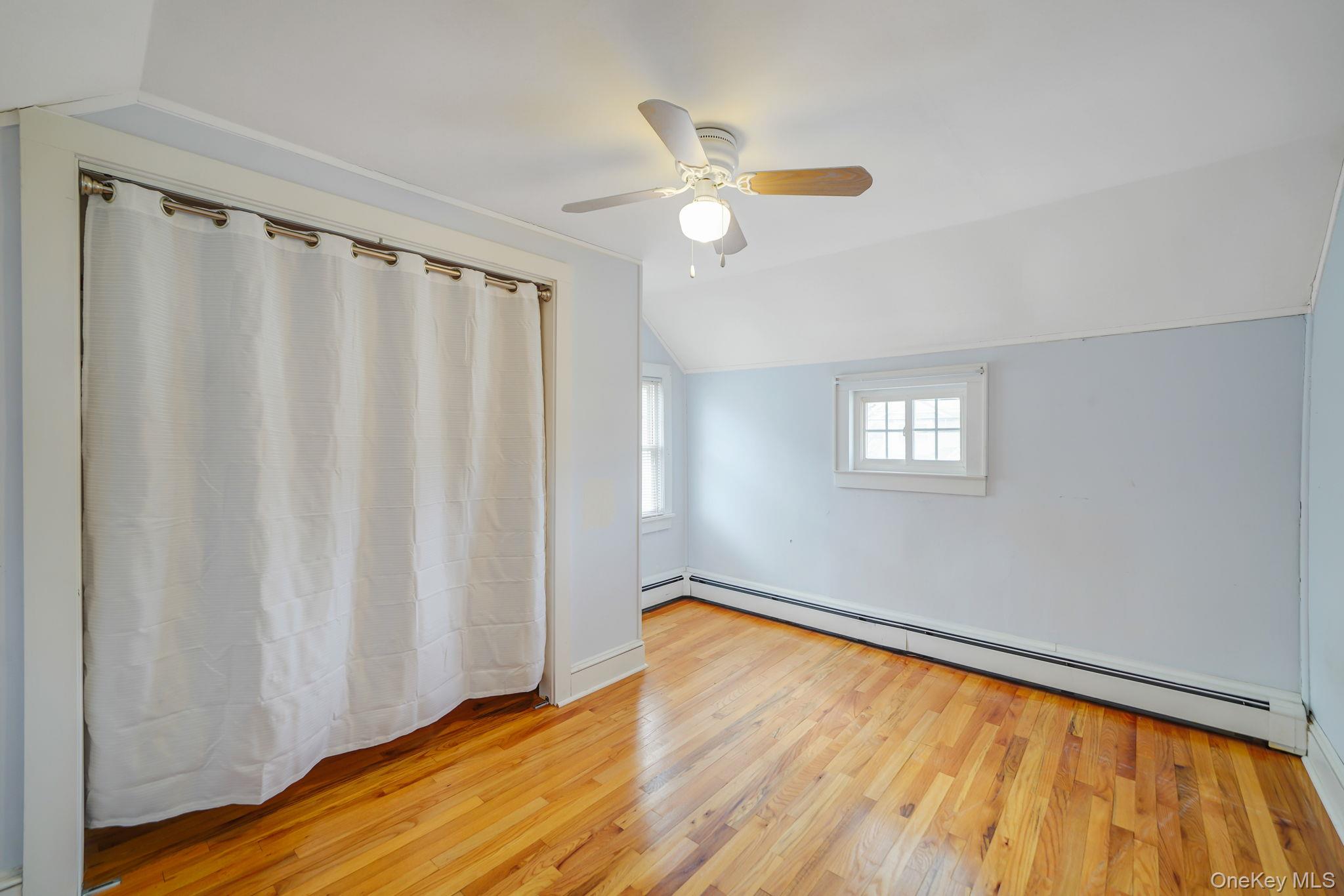 191 Smith Avenue Islip, NY 11751 - Photo 20 of 28