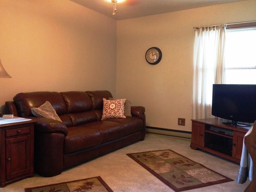 320 West Liberty Street Butler, IN 46721 - Photo 6 of 11