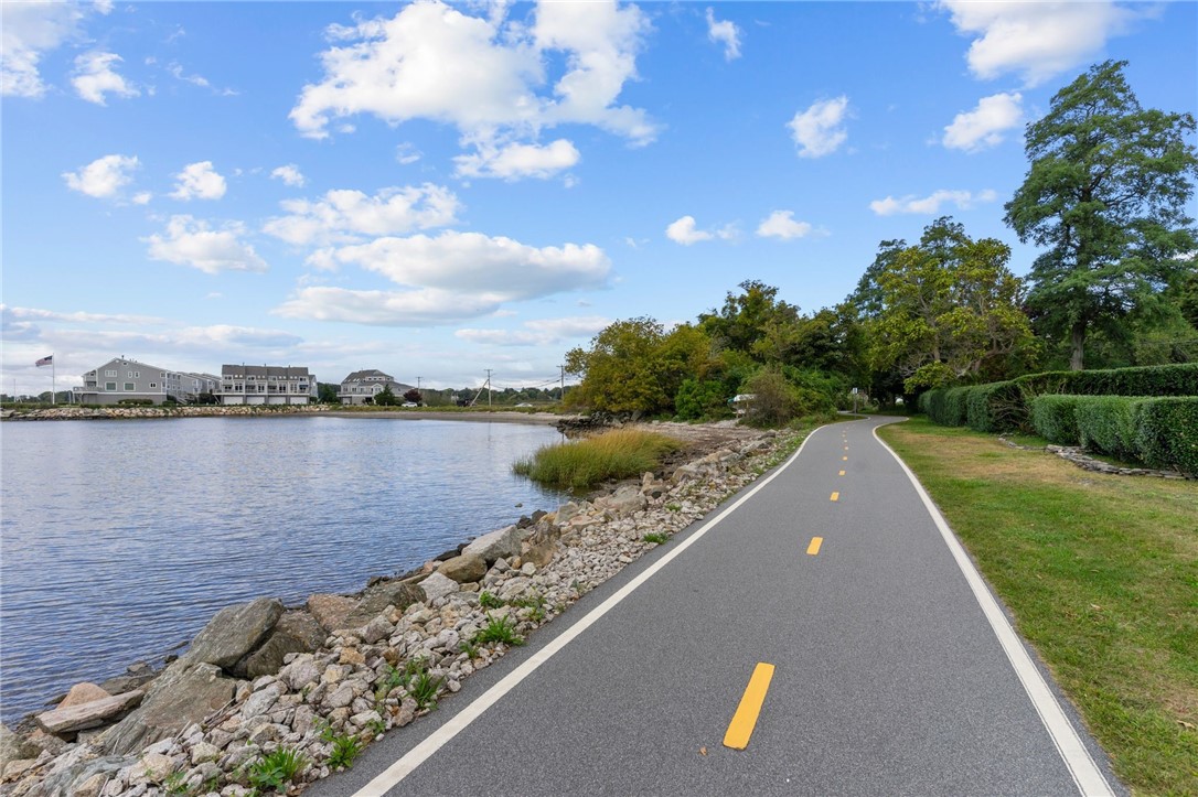 825 Hope Street Bristol, RI 02809 - Photo 19 of 21