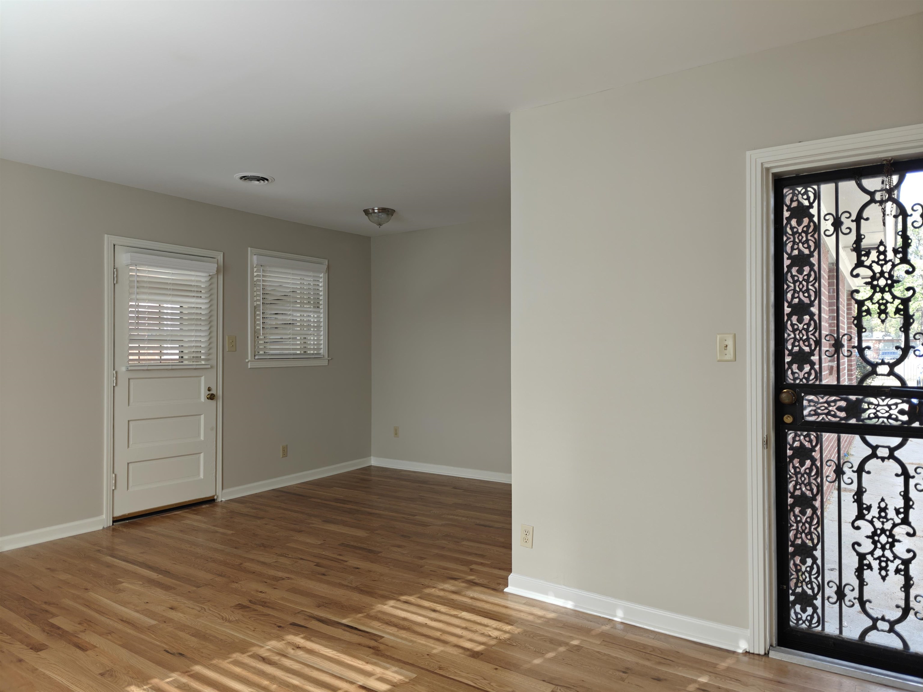 954 Ivy Road Memphis, TN 38117 - Photo 20 of 27