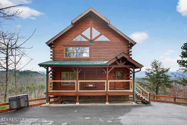 $895,000 | 1553 Majestic Mountain Drive, Sevierville, TN 37876