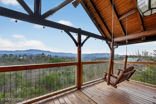 $850,000 | 1553 Majestic Mountain Drive, Sevierville, TN 37876