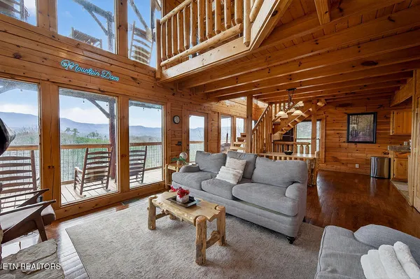 $850,000 | 1553 Majestic Mountain Drive, Sevierville, TN 37876
