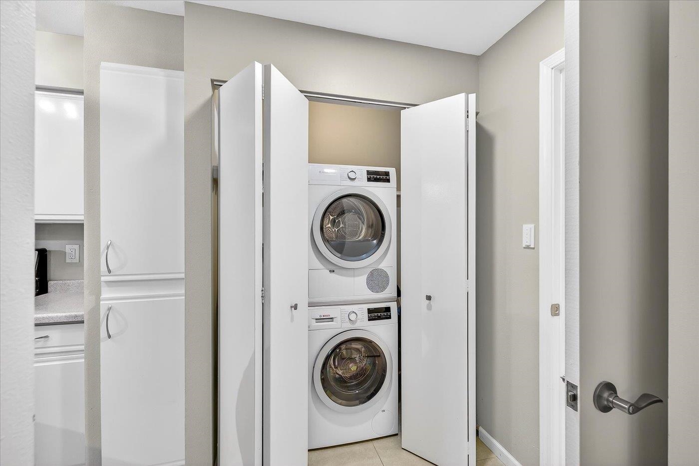 9 Captains Court, Unit 2 Madison, WI 53719 - Photo 17 of 35