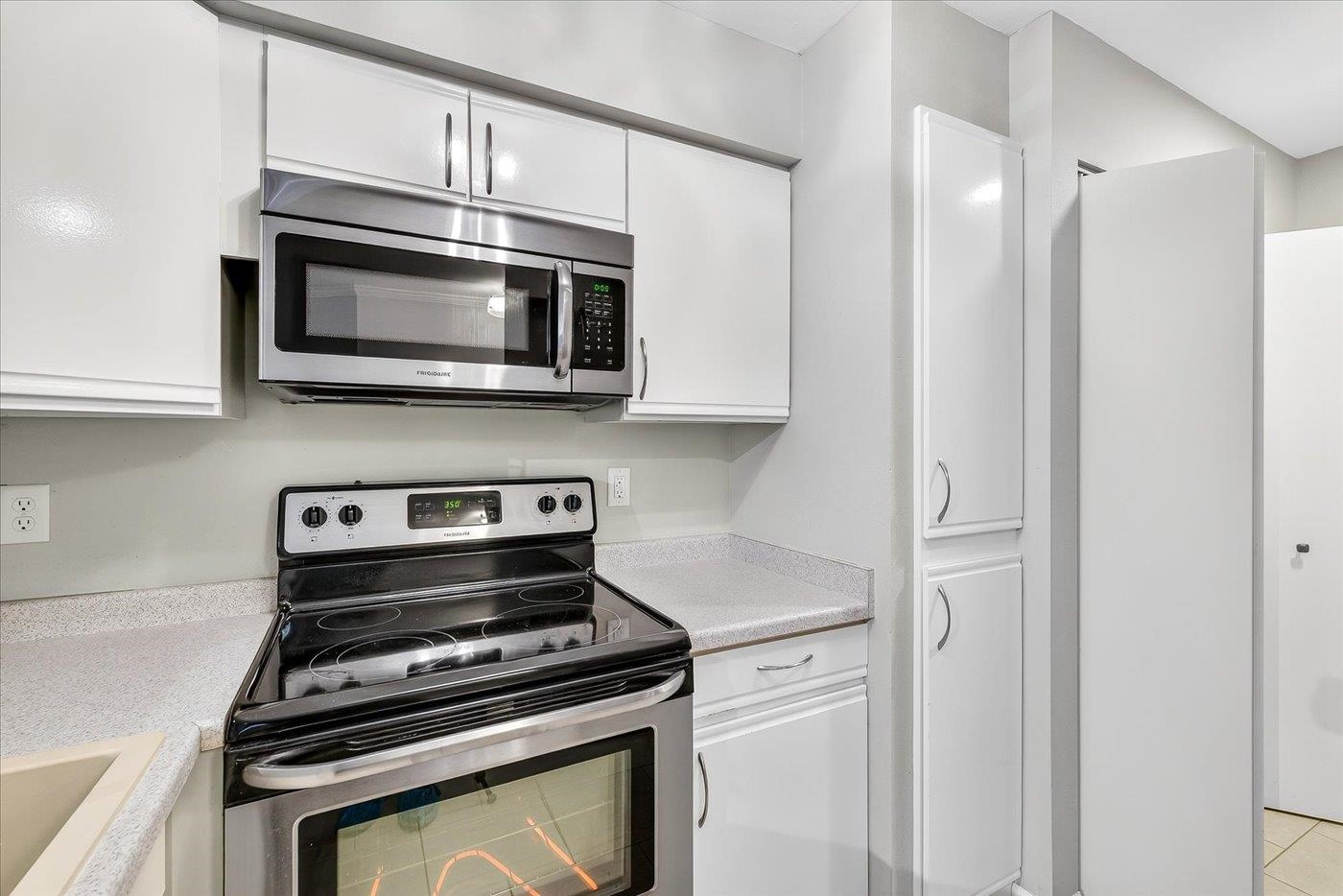 9 Captains Court, Unit 2 Madison, WI 53719 - Photo 20 of 35