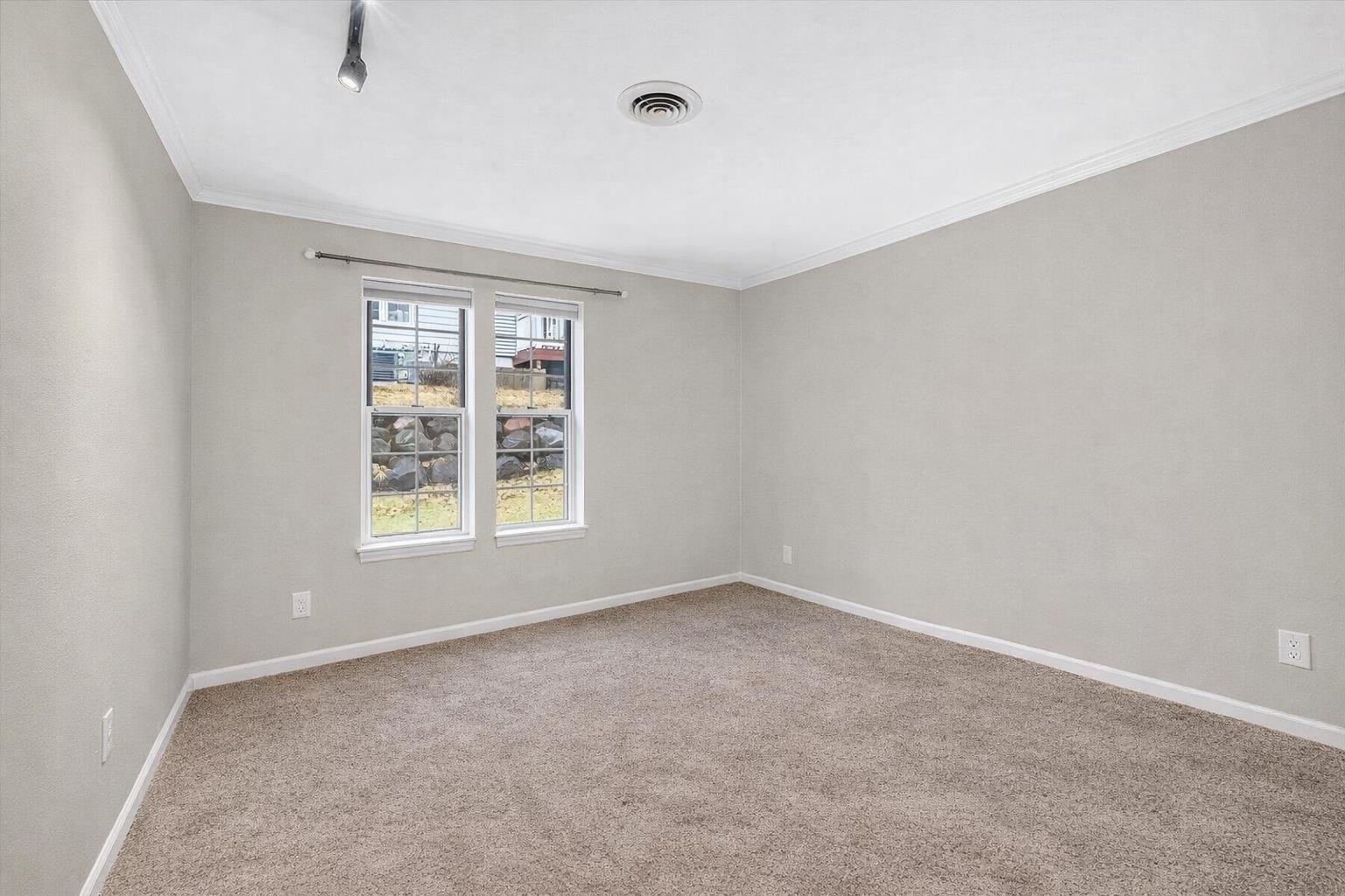 9 Captains Court, Unit 2 Madison, WI 53719 - Photo 8 of 35