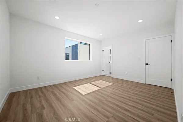 $4,265 | 6700 Kester Avenue, Van Nuys, CA 91405