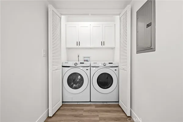 $4,265 | 6700 Kester Avenue, Van Nuys, CA 91405