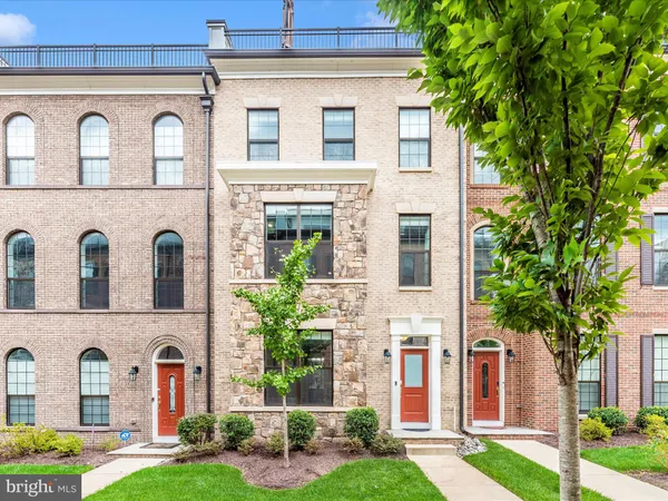 $950,000 | 521 Triggerfish Drive, Oxon Hill, MD 20745