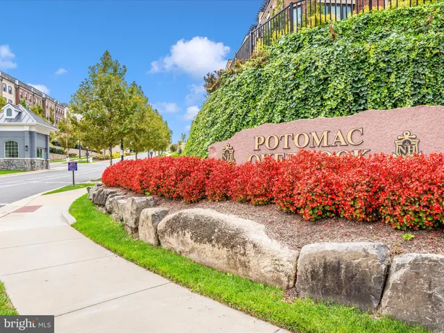 $960,000 | 521 Triggerfish Drive, Oxon Hill, MD 20745