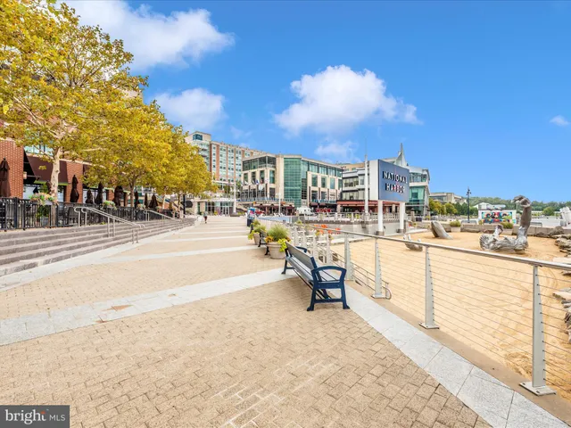 $960,000 | 521 Triggerfish Drive, Oxon Hill, MD 20745