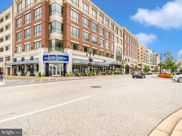 $950,000 | 521 Triggerfish Drive, Oxon Hill, MD 20745