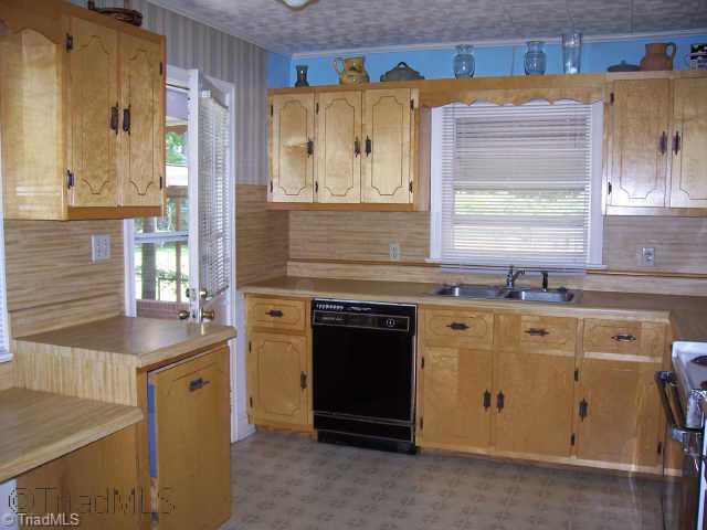 609 Quaker Lane High Point, NC 27262 - Photo 4 of 8 Other.