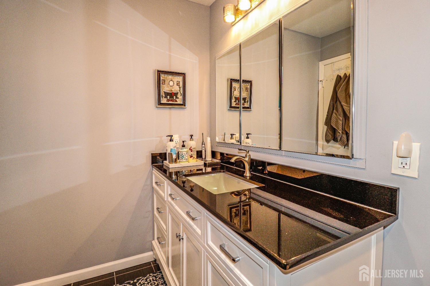 34 Park Gate Drive Edison, NJ 08820 - Photo 29 of 31