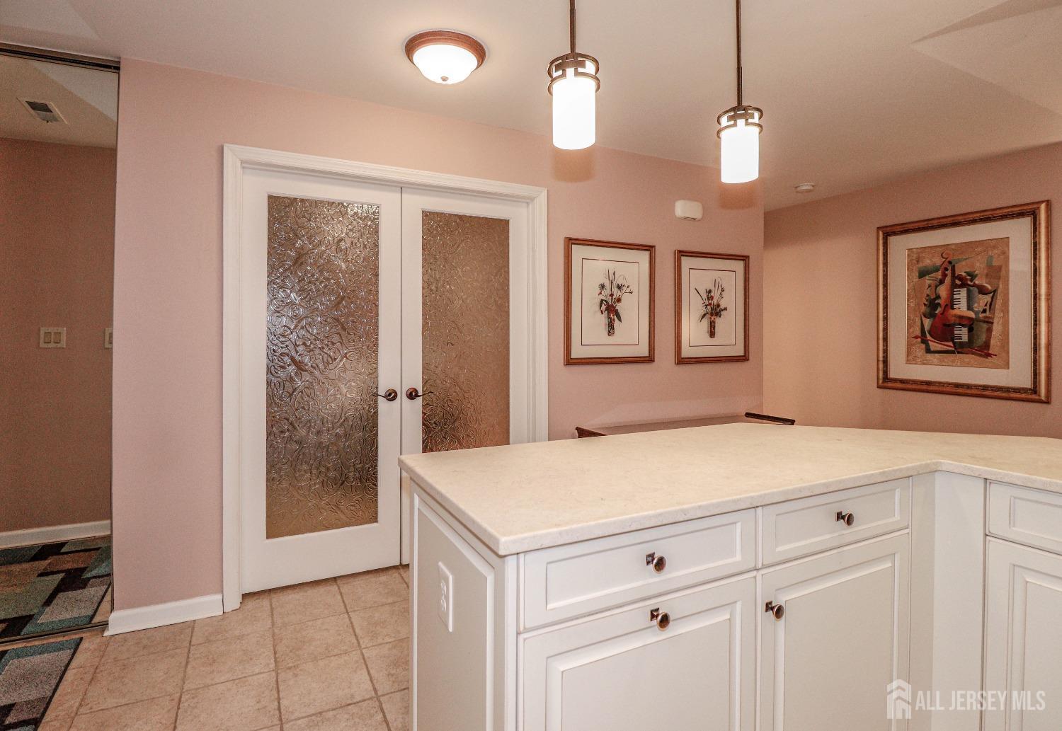 34 Park Gate Drive Edison, NJ 08820 - Photo 10 of 31 a view of kitchen with granite countertop cabinets and refrigerator