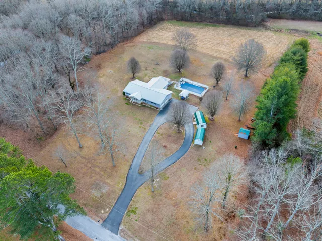 $450,000 | 442 Carr Road, Manchester, TN 37355