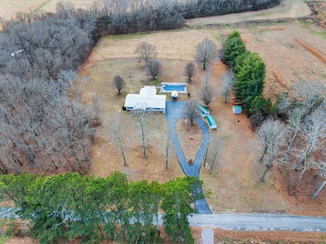 $450,000 | 442 Carr Road, Manchester, TN 37355