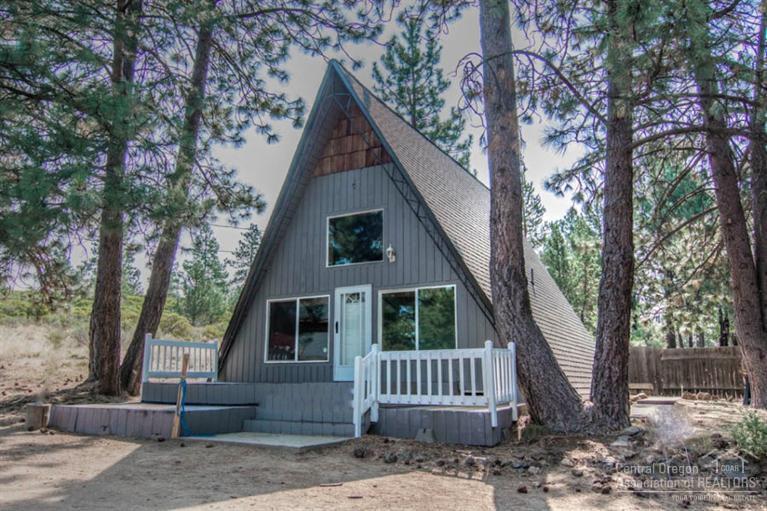 19040 Pumice Butte Road Bend, OR 97702 - Photo 3 of 24 Additional Photo