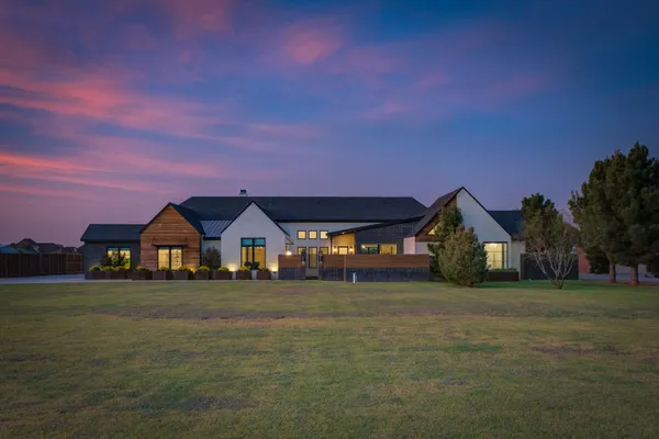 $1,095,000 | 8114 County Road 7000, Lubbock, TX 79407