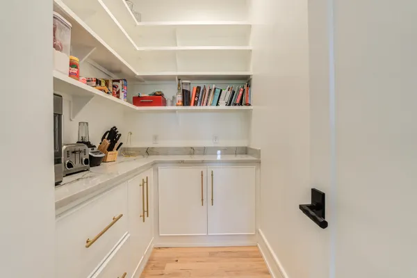 $1,095,000 | 8114 County Road 7000, Lubbock, TX 79407