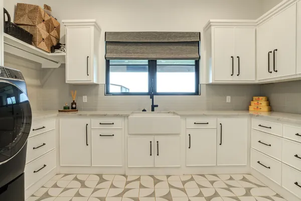 $1,095,000 | 8114 County Road 7000, Lubbock, TX 79407