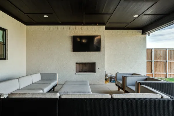 $1,095,000 | 8114 County Road 7000, Lubbock, TX 79407