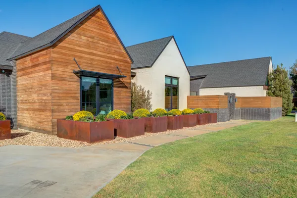 $1,095,000 | 8114 County Road 7000, Lubbock, TX 79407