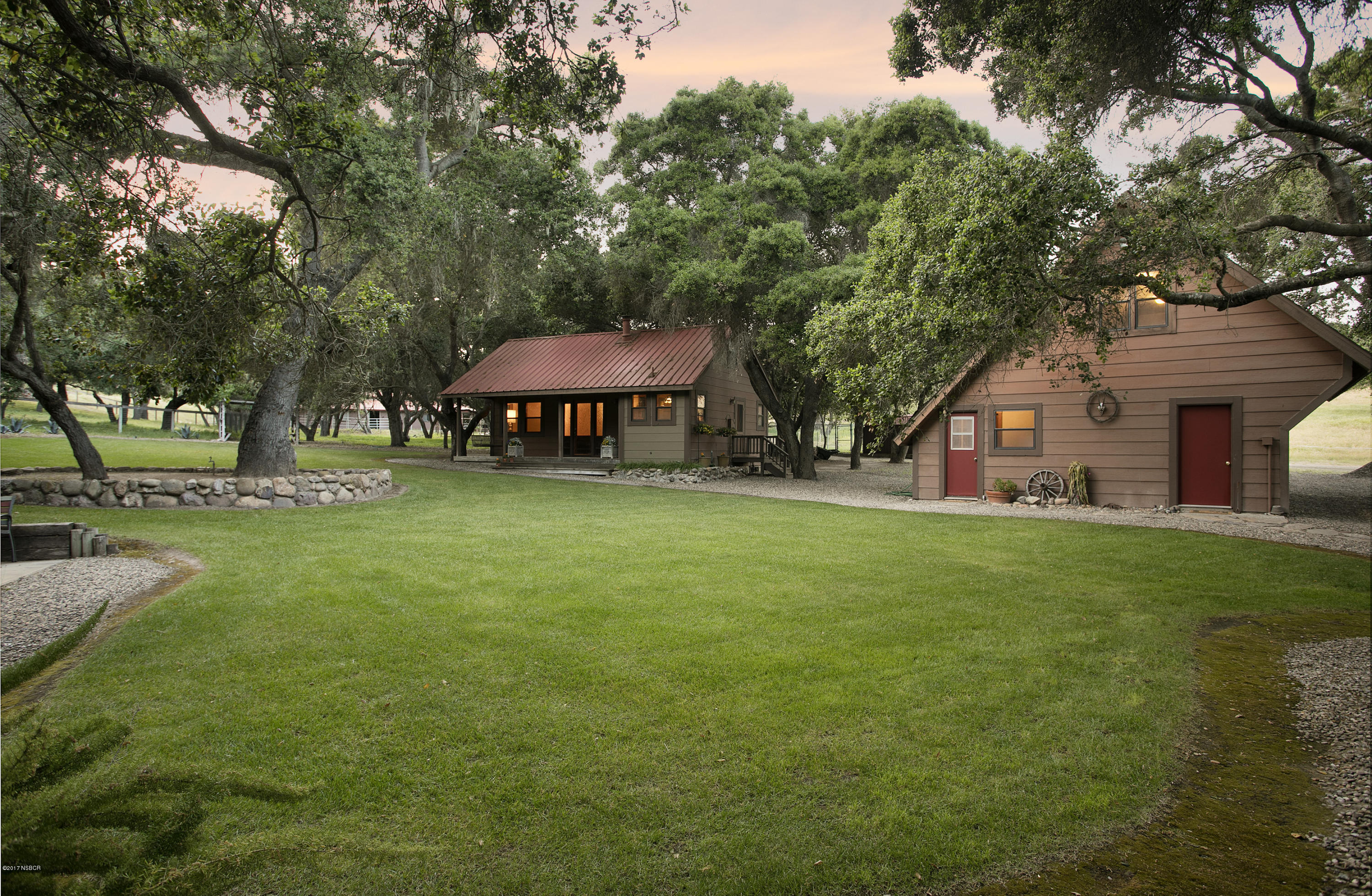 915 Canyon Ridge Road Solvang, CA 93463 - Photo 13 of 23 915CanyonRidge_07
