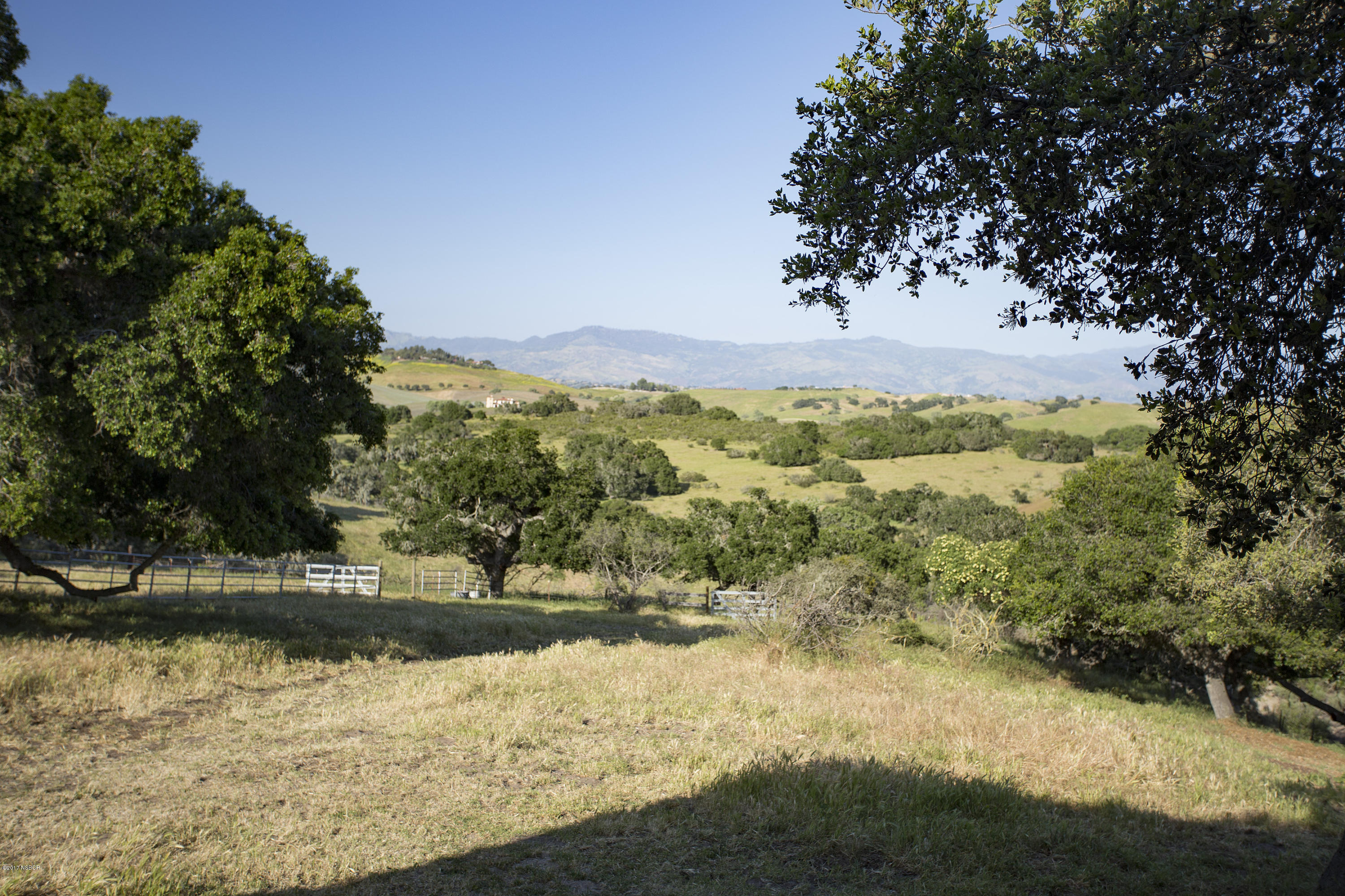 915 Canyon Ridge Road Solvang, CA 93463 - Photo 23 of 23 915CanyonRidge_17