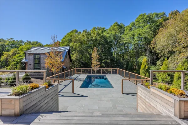 a view of house with outdoor space