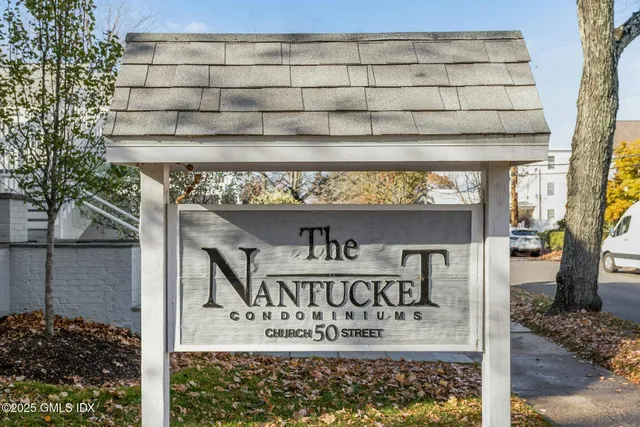 a view of outdoor space