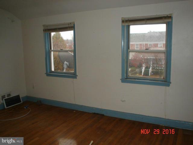 8546 Kavanagh Road Baltimore, MD 21222 - Photo 8 of 15 1st Bedroom