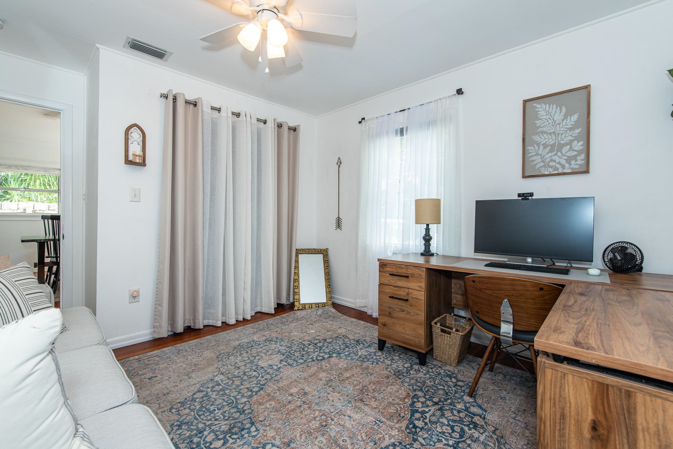 132 Oneida Street St. Augustine, FL 32084 - Photo 18 of 36 a workspace with furniture and window