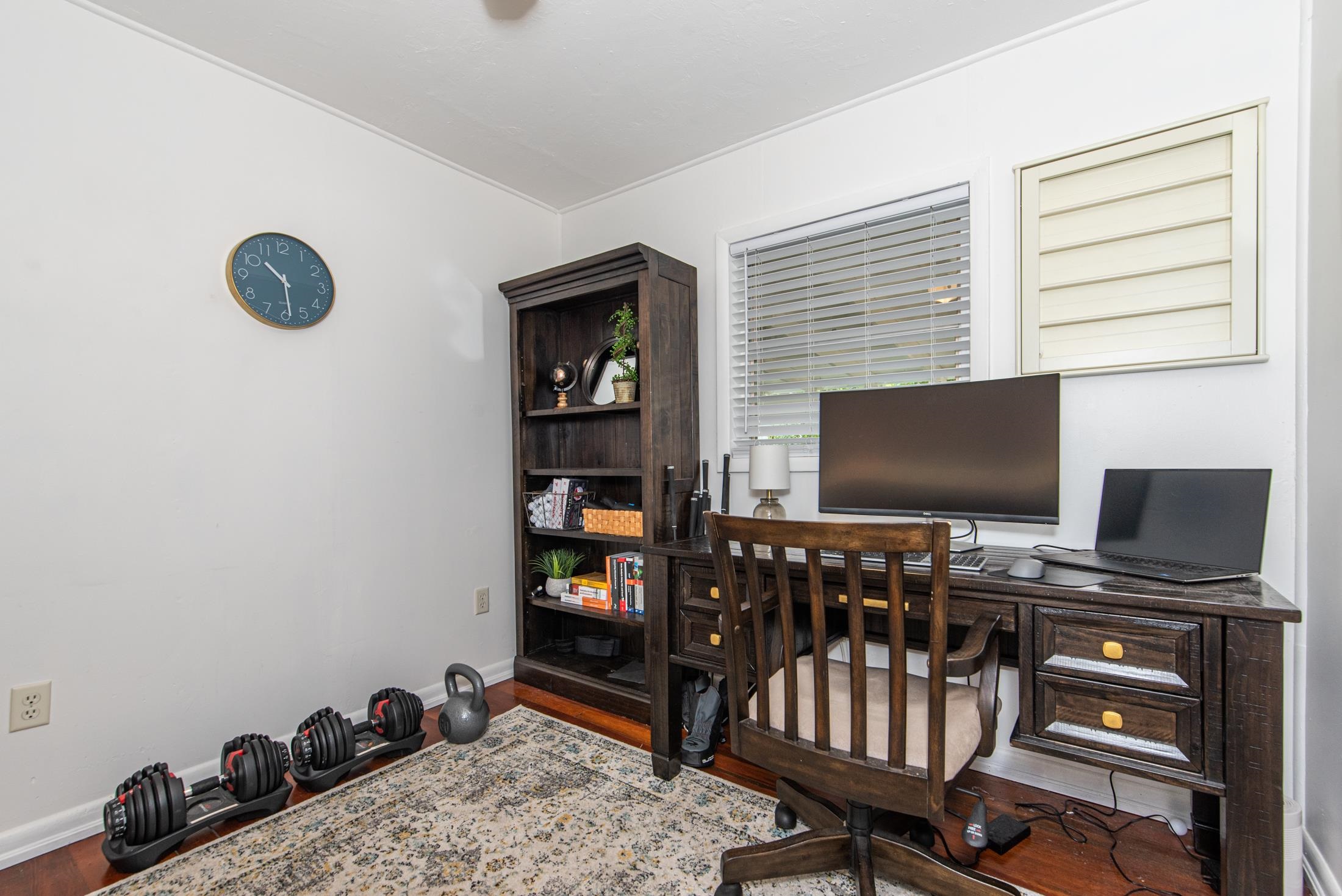 132 Oneida Street St. Augustine, FL 32084 - Photo 7 of 36 a bedroom with a workspace