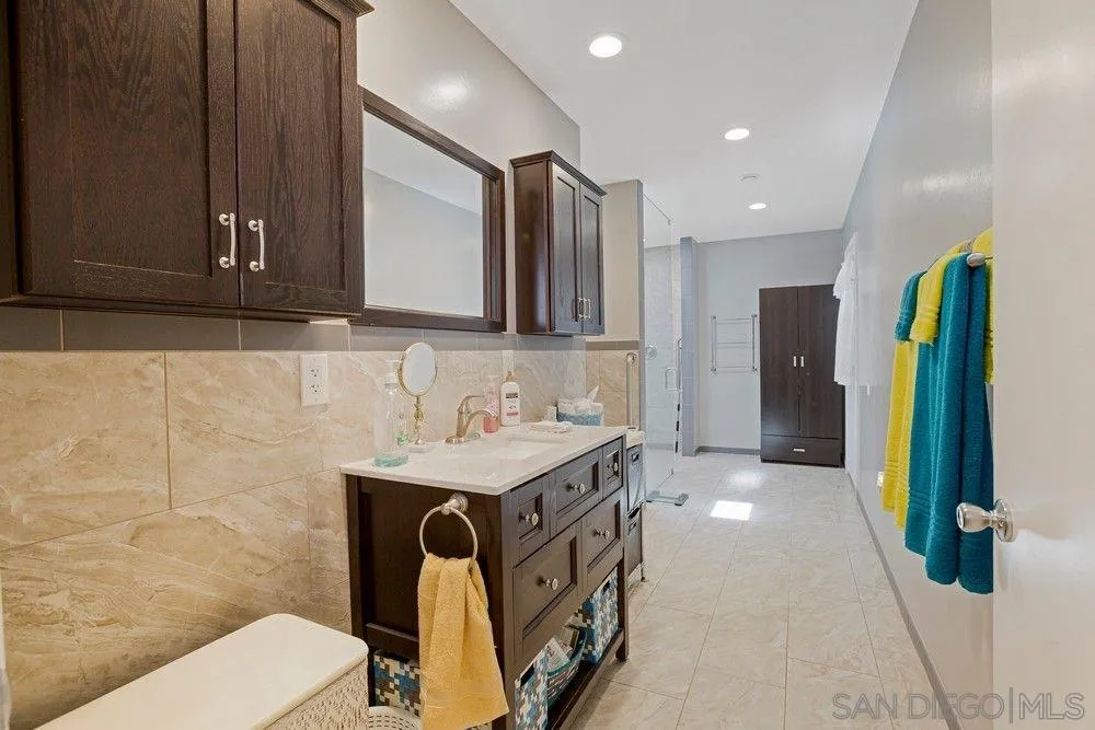 3210 Sweetwater Road Lemon Grove, CA 91945 - Photo 14 of 23 Gallery Image 14