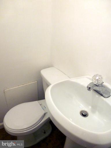 3913 Bryony Road Randallstown, MD 21133 - Photo 17 of 20 Powder Room