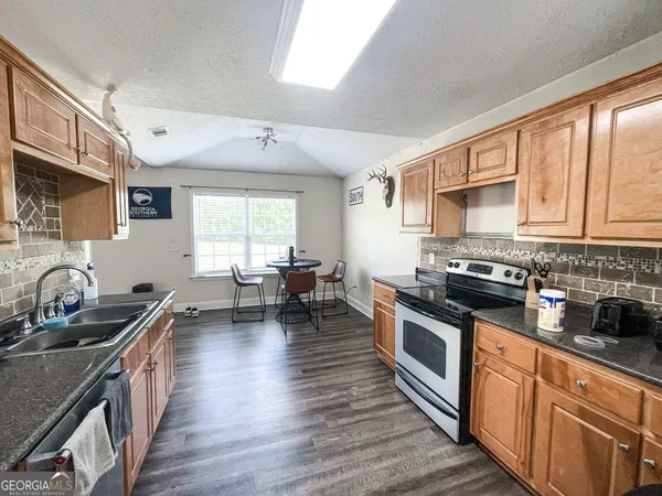 $1,825 | 613 Waverly Lane, Statesboro, GA 30458