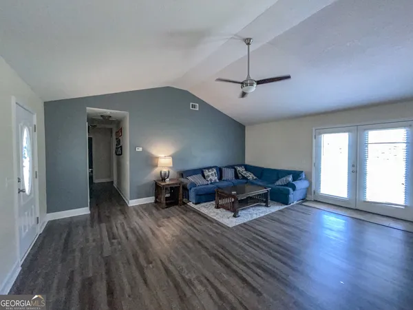 $1,825 | 613 Waverly Lane, Statesboro, GA 30458