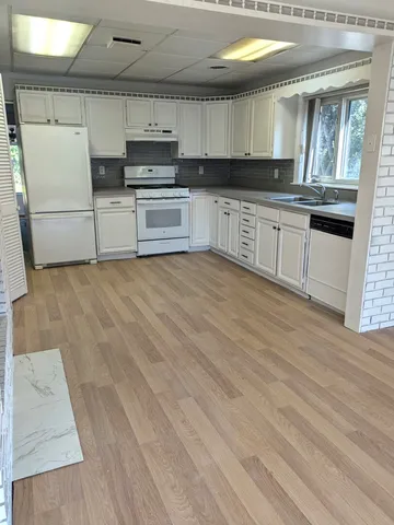 $269,900 | 1114 Ash Street, Lake In The Hills, IL 60156